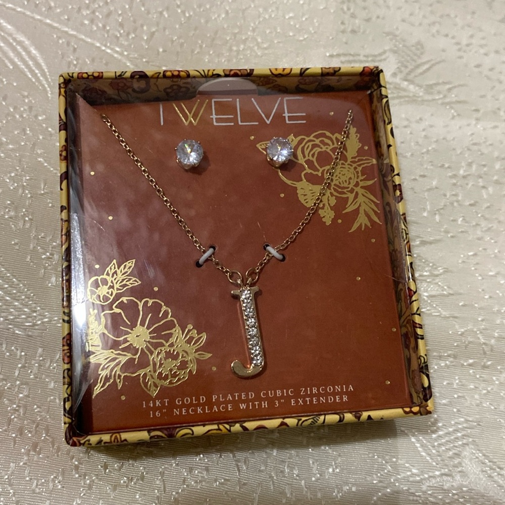 Letter J Necklace, Brand New never use